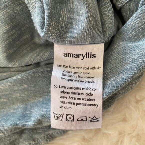 Amaryllis Blue Embroidered Sleeveless Baby Doll Tank Top Size Medium - Picture 4 of 7